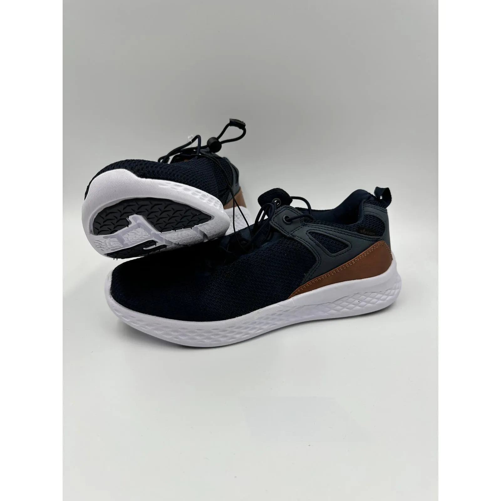 Men's Size 7, Navy Knit Upper Running Sneaker with Slip-on Design & Pull Laces